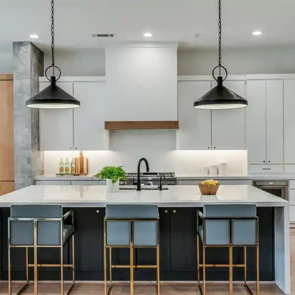 MODERN LUXURY MEETS THOUGHTFUL DESIGN