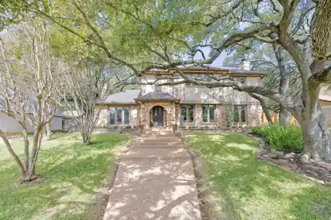 Convenient Austin Living Meets Hill Country Charm in Westlake