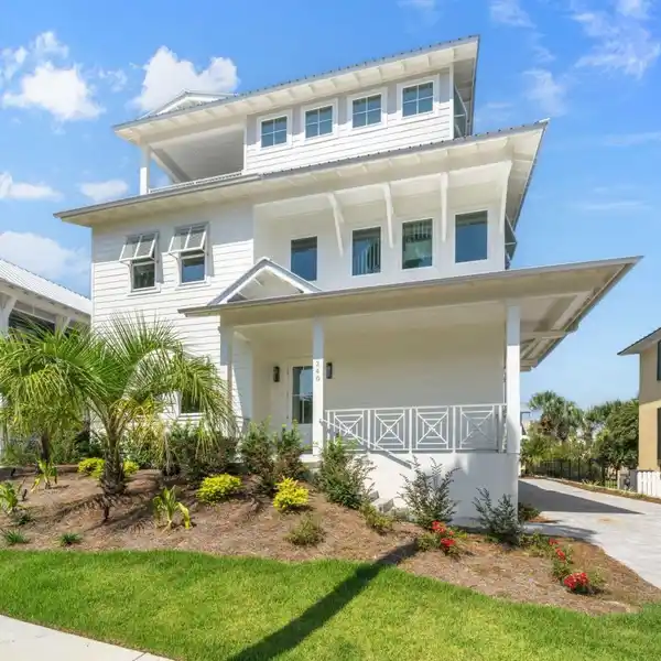 COASTAL SOPHISTICATION IN EXCLUSIVE CARIBE