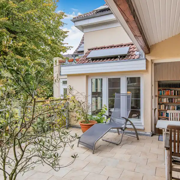 ART NOUVEAU VILLA IN AN EXCLUSIVE LOCATION