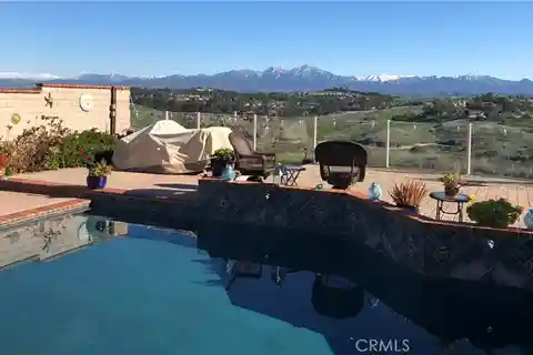 Picturesque Property with Panoramic Saddleback Mountain Views