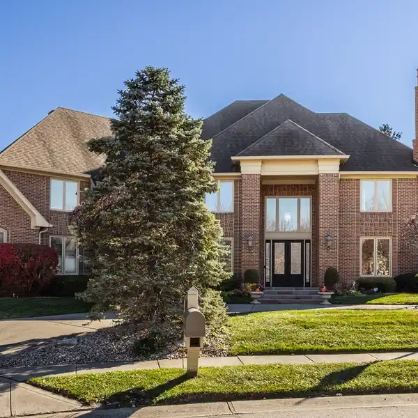 GRAND WINDEMERE HOME WITH ELEGANT ARCHITECTURAL DETAILS