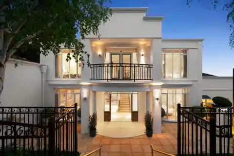 Magnificent Once-In-A-Lifetime Georgian Residence