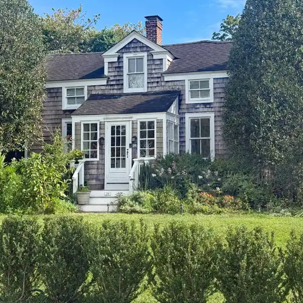 HISTORIC CIRCA 1850 SHINGLE-STYLE HOME