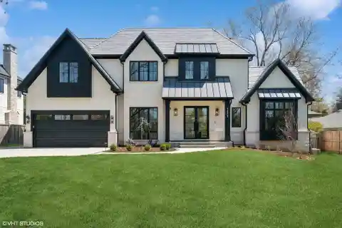 Extraordinary Transitional Style Home