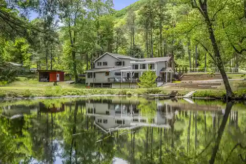 Magnificent 17.5-Acre Equestrian Property