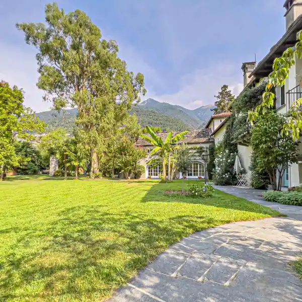 LUXURY LIVING AMIDST NATURE'S BEAUTY