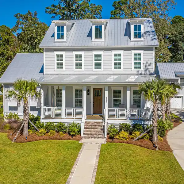 CHARLESTON HOME WITH RESORT STYLE AMENITIES AND LAKE VIEWS