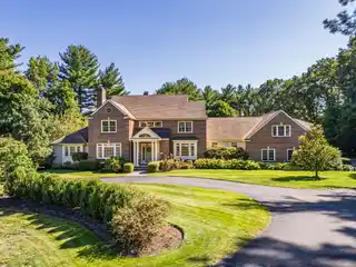 Spectacular Brick Colonial on a Prime Cul-de-sac