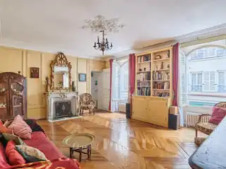 Elegant Apartment with Timeless Charm