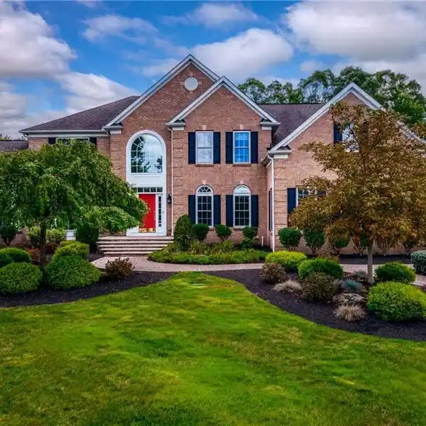 ONE-OF-A-KIND TRANSITIONAL HOME IN SIGNATURE OF SOLON