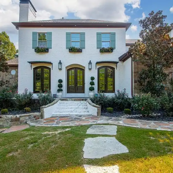 CUSTOM STUNNER IN SERENITY HEIGHTS