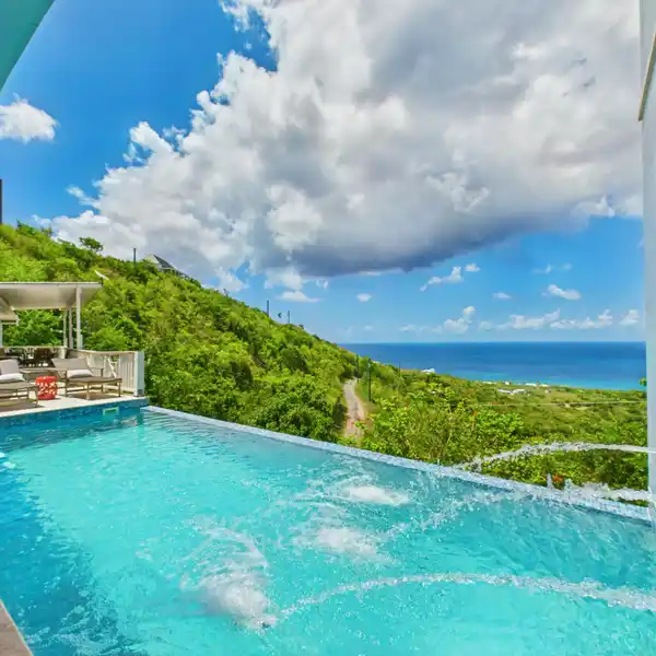 CARIBBEAN HILLSIDE RETREAT