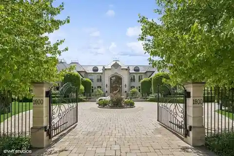 Resort Style Living in the Heart of Northfield