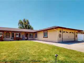 Beautiful Turnkey Equestrian Property