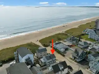 Charming Beach Cottage