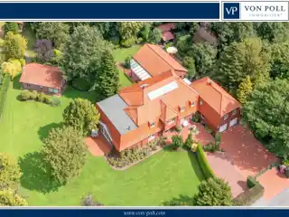 Lovely Home with Garden House and Separate Apartment