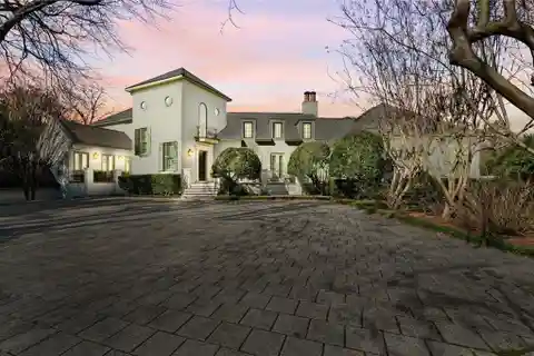 Breathtaking Luxury Home on 2.5 Acres
