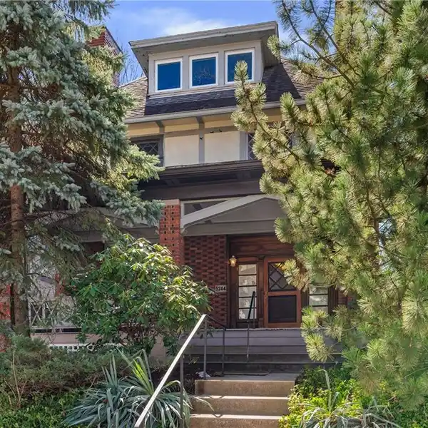 DELIGHTFUL VICTORIAN HOME
