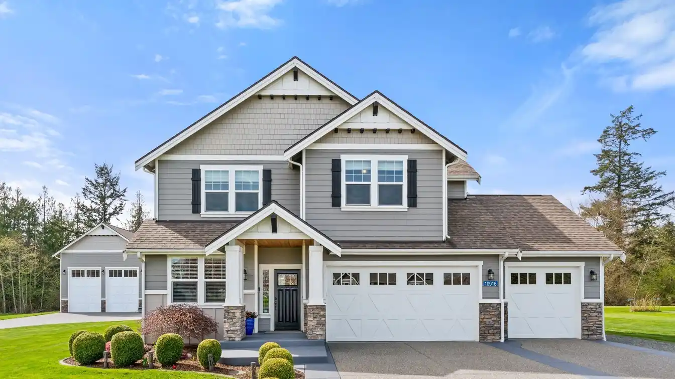 Like-new Home in Bay View