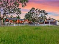 EXPANSIVE COUNTRY LIVING IN CENTRAL POINT