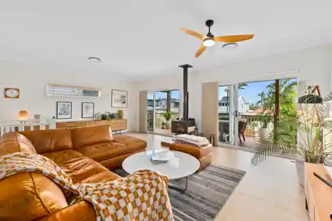 Modern Comfort Meets Tropical Vibes