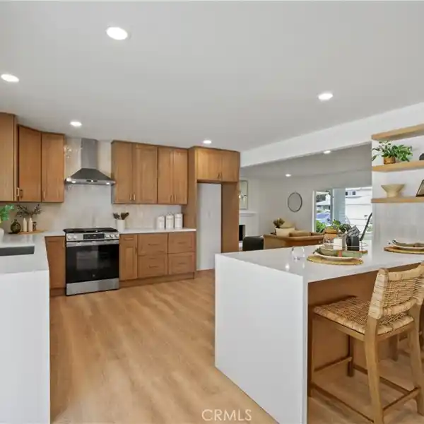 TIMELESS DESIGN WITH MODERN LIVING