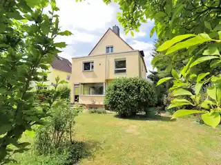 Prime Property with Old Stock on the Sachsenhäuser Berg