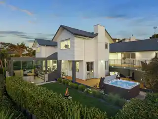 Alfresco Perfection in Prime Waimauku Location