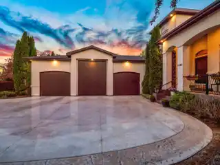 Stunning Estate Full of Upgrades