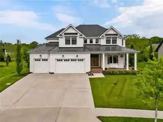 Elegance and Comfort on a Peaceful Cul-de-sac
