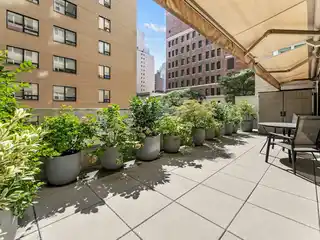 Renovated Luxury Coop with Stunning Outdoor Space