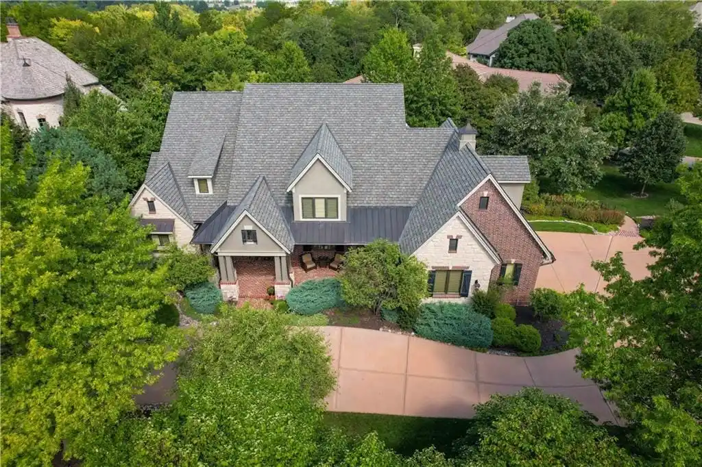 Ultra High Quality Estate