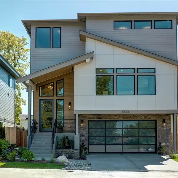 NEW LUXURY HOME WITH TIMELESS ELEGANCE