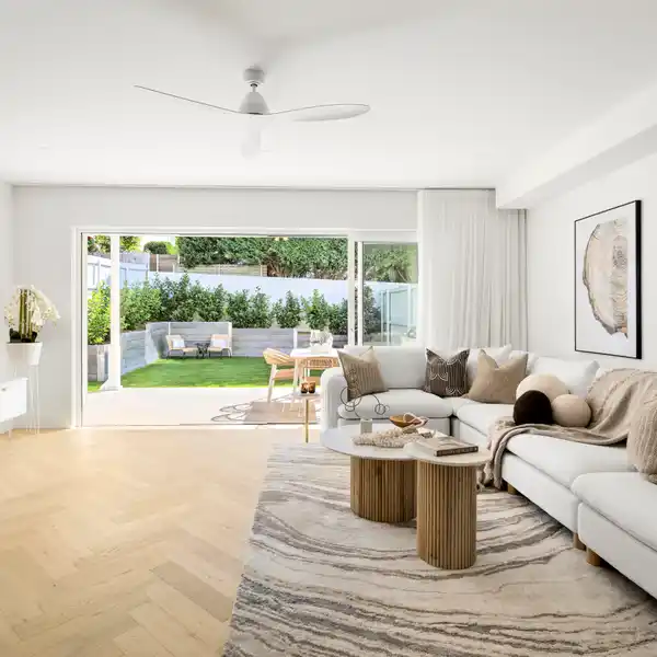 IMPECCABLE ARCHITECT-DESIGNED HOME