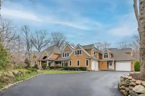 Unique Efficient Mansion
