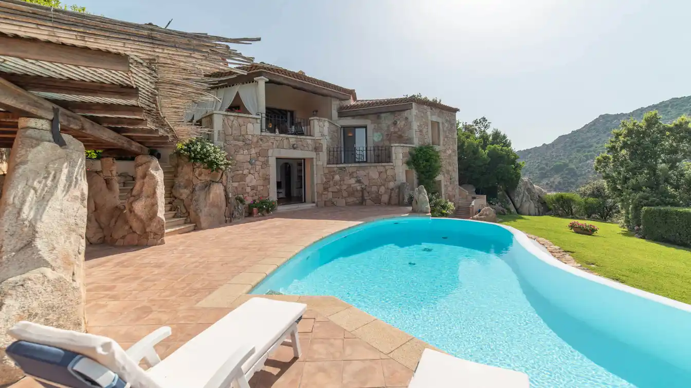 Wonderful Villa with Pool and Sea View at Pevero Golf