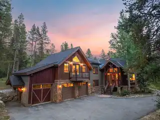 Beautifully Remodeled Highlands Home