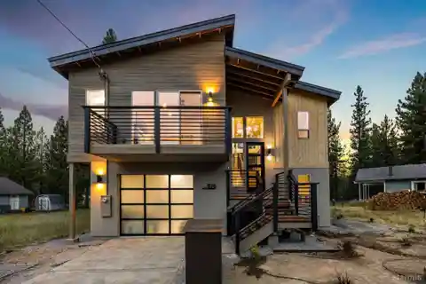 Luxury Tahoe Retreat Backing Protected Forest