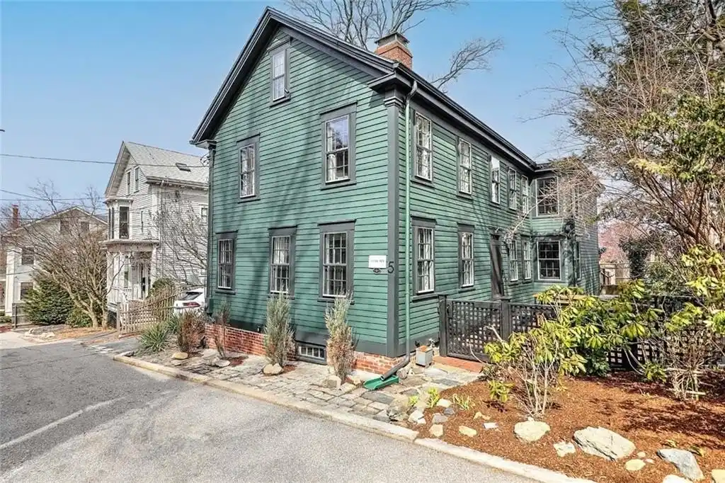 Tranquil Oasis in College Hill