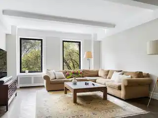 Turn-Key Prewar Riverside Classic 6