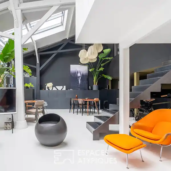 CONTEMPORARY LOFT IN A FORMER DISTILLERY