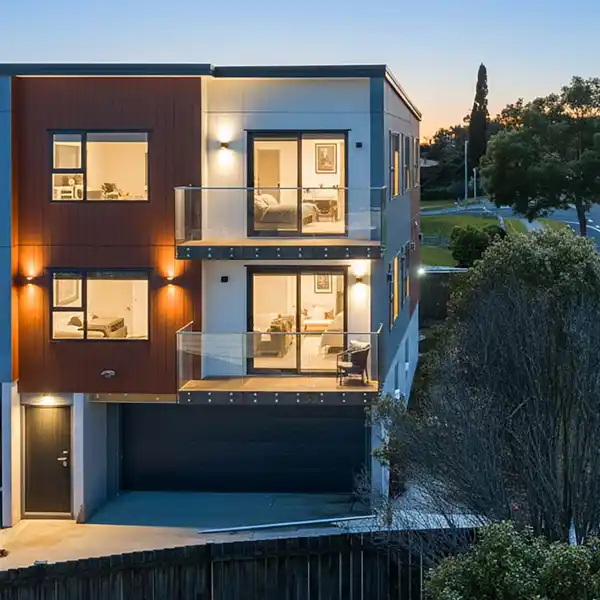 EXPANSIVE MODERN FAMILY HOME WITH THOUGHTFUL DESIGN