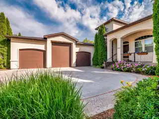 Stunning Estate Full of Upgrades