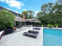 VERY STYLISH HOME FOR ENTERTAINING