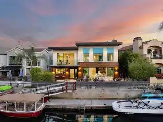 Exceptional Residence on a Sprawling Waterfront Lot