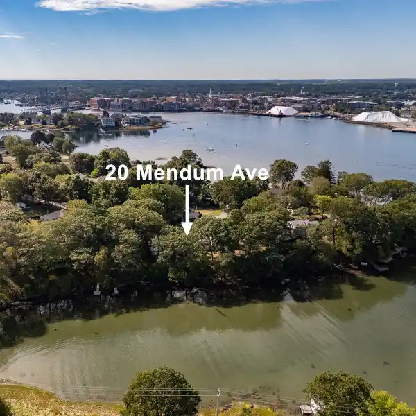 KITTERY CREEKFRONT HOME WITH GORGEOUS WATER VIEWS