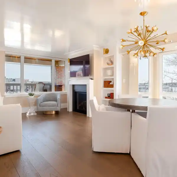 PRISTINE CONDOMINIUM WITH PRIVATE BOAT SLIP