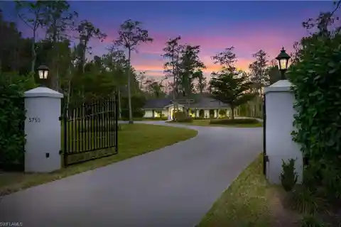 Ultimate Privacy in Logan Woods