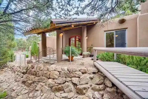 Beautiful Mountain Retreat